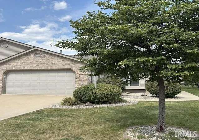 Photo 1 of Condo for sale at 422 Kings Xing, Huntington, IN 46750 | MLS# 202637077 | Listing updated on 2026-09-09