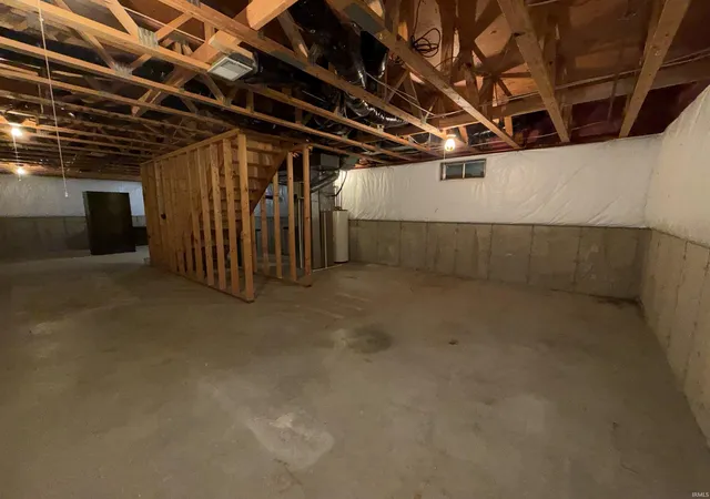 Photo 15 of Sale Pending at 51937 Meadow Crst Dr, South Bend, IN 46628 | MLS# 202637078 | Listing updated on 2026-10-23