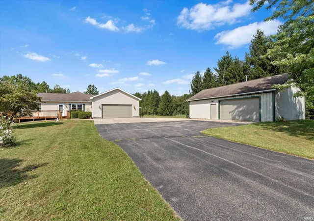 Photo 4 of Manufactured home for sale at 12330 County Rd 4 St, Middlebury, IN 46540 | MLS# 202637090 | Listing updated on 2026-09-15