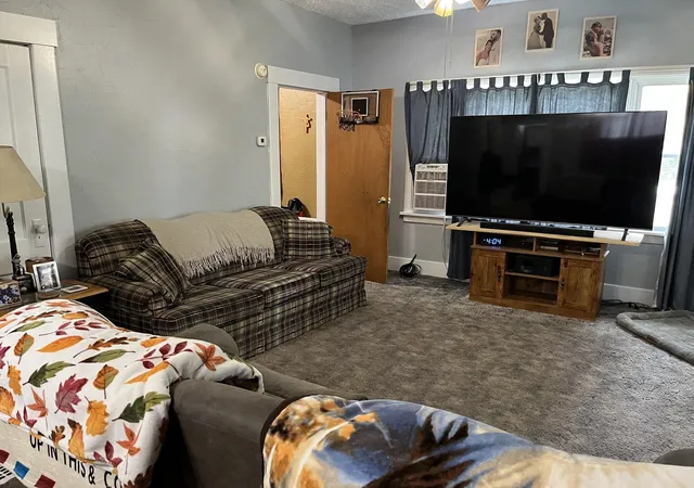 Photo 3 of Sale Pending at 201 S Fosler St, South Whitley, IN 46787 | MLS# 202637097 | Listing updated on 2026-09-18