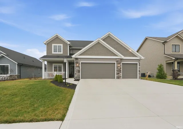 Photo 2 of Sale Pending at 12040 Waters Meet Dr, Fort Wayne, IN 46818 | MLS# 202637111 | Listing updated on 2026-09-18