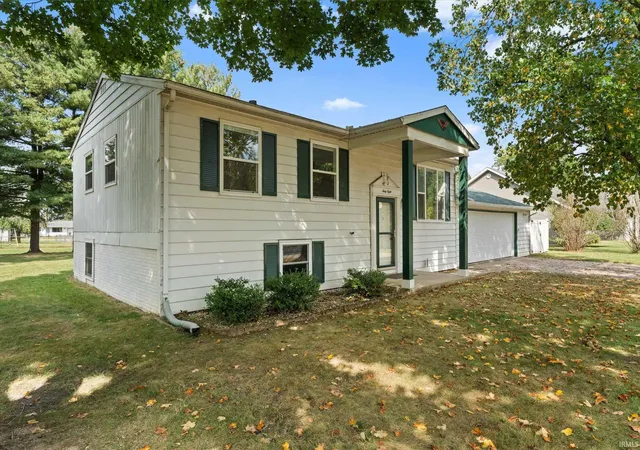 Photo 1 of Manufactured home for sale at 68 Sunnycrest Dr, Osceola, IN 46561 | MLS# 202637116 | Listing updated on 2026-09-16