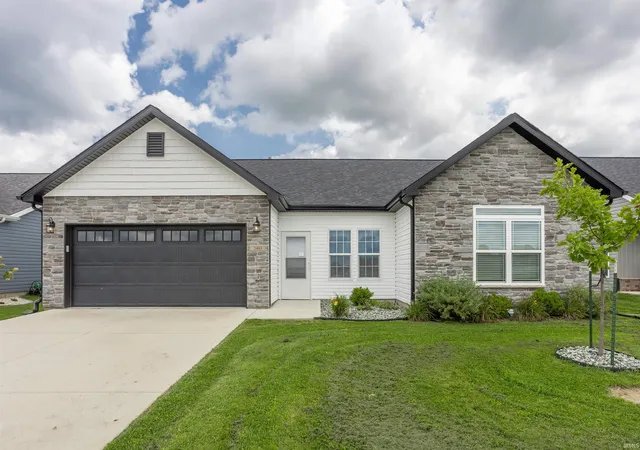 Photo 2 of Manufactured home for sale at 2483 Fiona Dr, Kokomo, IN 46902 | MLS# 202637124 | Listing updated on 2026-09-09