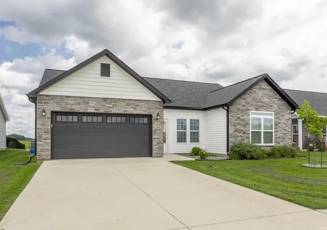 Photo 3 of Manufactured home for sale at 2483 Fiona Dr, Kokomo, IN 46902 | MLS# 202637124 | Listing updated on 2026-09-14