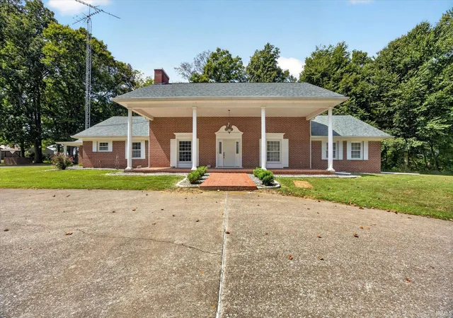 Photo 3 of Manufactured home for sale at 10533 US Hwy 231 Rd, Loogootee, IN 47553 | MLS# 202637126 | Listing updated on 2026-09-09