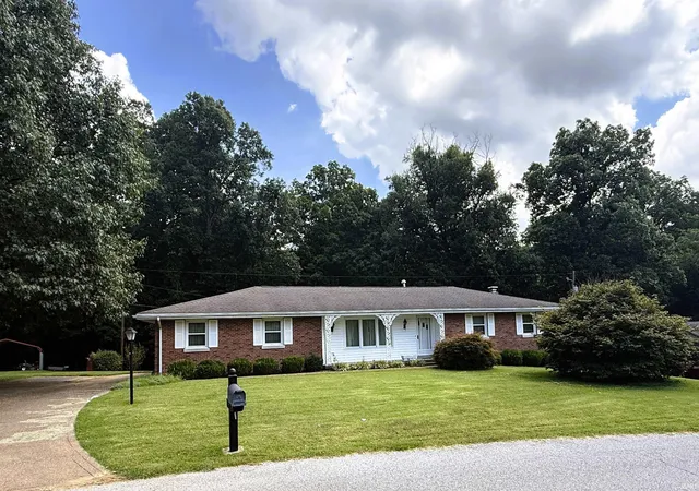 Manufactured home for sale at 1321 Brookdale Dr, Evansville, IN 47720 | MLS# 202637132