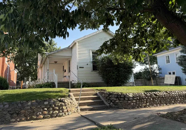 Photo 13 of Sale Pending at 1325 E Market St, Logansport, IN 46947 | MLS# 202637133 | Listing updated on 2026-09-09
