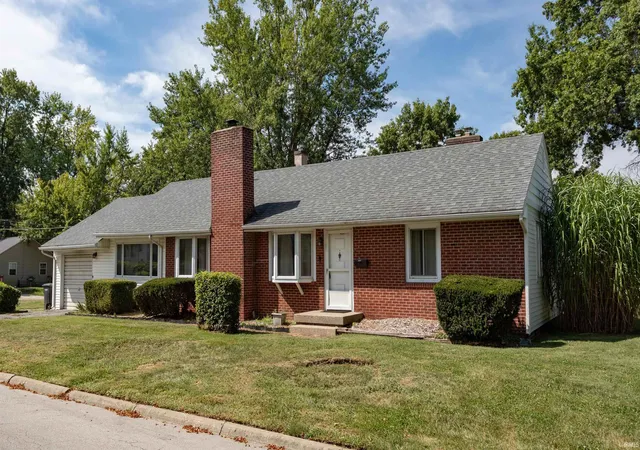 Photo 2 of Sale Pending at 1400 El Prado Ave, Lafayette, IN 47905 | MLS# 202637137 | Listing updated on 2026-09-23