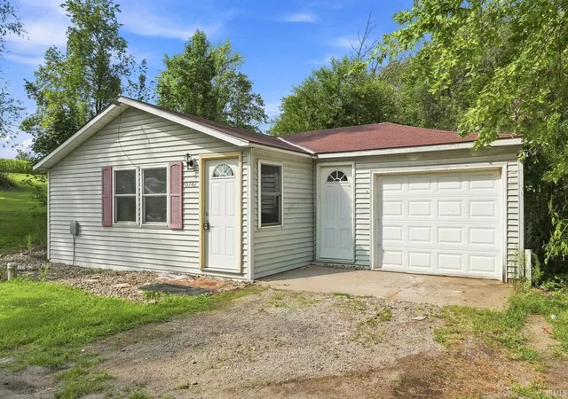 Photo 1 of Sale Pending at 742 S April Dr, Cromwell, IN 46732 | MLS# 202637141 | Listing updated on 2026-09-11