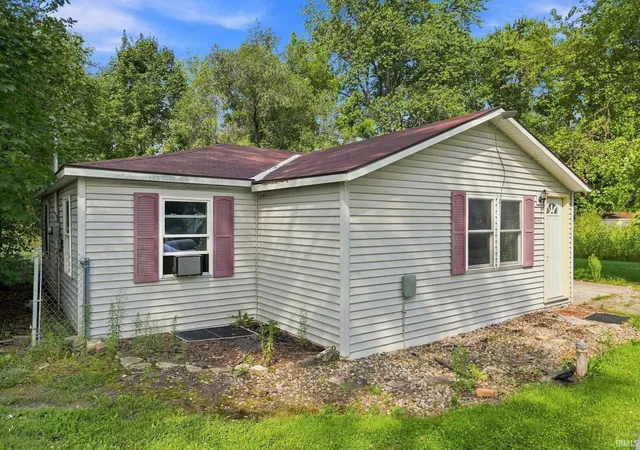 Photo 16 of Sale Pending at 742 S April Dr, Cromwell, IN 46732 | MLS# 202637141 | Listing updated on 2026-09-11