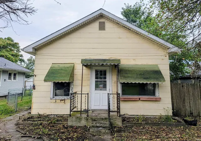Photo 2 of Sale Pending at 234 S 35th Street, South Bend, IN 46615 | MLS# 202637164 | Listing updated on 2026-09-19