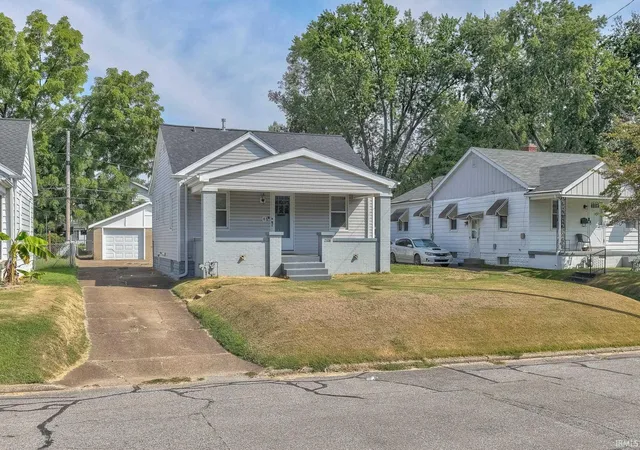Photo 2 of Sale Pending at 2108 E Michigan St, Evansville, IN 47711 | MLS# 202637165 | Listing updated on 2026-09-13