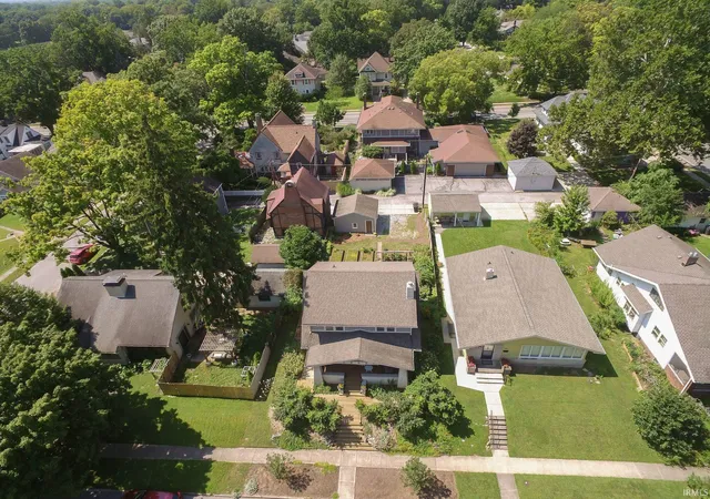 Photo 3 of Sale Pending at 1012 S 10th Street, Lafayette, IN 47905 | MLS# 202637167 | Listing updated on 2026-09-17