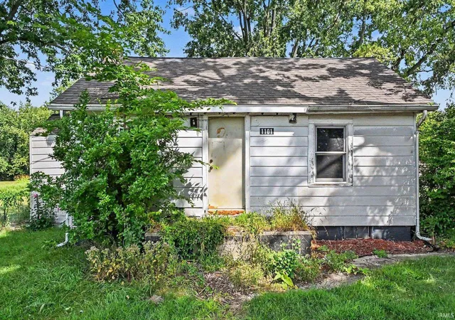 Manufactured home for sale at 1101 W Wilden Ave, Goshen, IN 46528 | MLS# 202637168