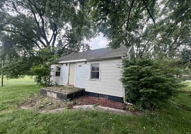 Manufactured home for sale at 1101 W Wilden Ave, Goshen, IN 46528 | MLS# 202637168