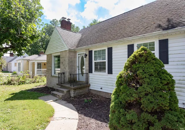 Photo 2 of Manufactured home for sale at 1005 Lindberg Rd, West Lafayette, IN 47906 | MLS# 202637175 | Listing updated on 2026-09-28