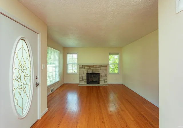Photo 3 of Manufactured home for sale at 1005 Lindberg Rd, West Lafayette, IN 47906 | MLS# 202637175 | Listing updated on 2026-09-28