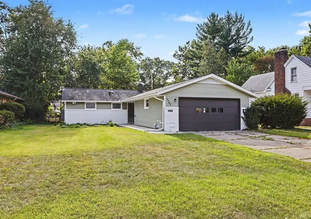 Photo 2 of Manufactured home for sale at 1741 Kessler Blvd, South Bend, IN 46616 | MLS# 202637183 | Listing updated on 2026-09-17