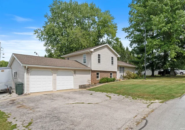 Photo 3 of Manufactured home for sale at 500 W Carolyn St, Orleans, IN 47452 | MLS# 202637193 | Listing updated on 2026-09-09