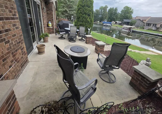 Photo 2 of Manufactured home for sale at 2109 Smith Ct, Rochester, IN 46975 | MLS# 202637196 | Listing updated on 2026-09-09