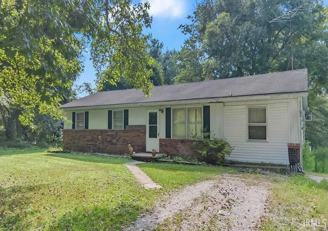 Photo 1 of Manufactured home for sale at 3020 S Highpoint Ln, Bloomington, IN 47401 | MLS# 202637199 | Listing updated on 2026-09-10