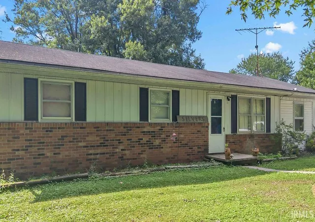 Photo 3 of Manufactured home for sale at 3020 S Highpoint Ln, Bloomington, IN 47401 | MLS# 202637199 | Listing updated on 2026-09-10