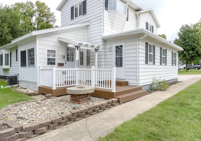 Photo 2 of Manufactured home for sale at 430 Clark St, Plymouth, IN 46563 | MLS# 202637200 | Listing updated on 2026-09-09