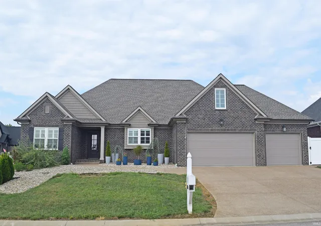 Manufactured home for sale at 3634 Greeley Dr, Evansville, IN 47715 | MLS# 202637203