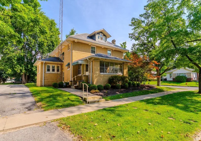 Manufactured home for sale at 410 E 3rd Street, North Manchester, IN 46962 | MLS# 202637215