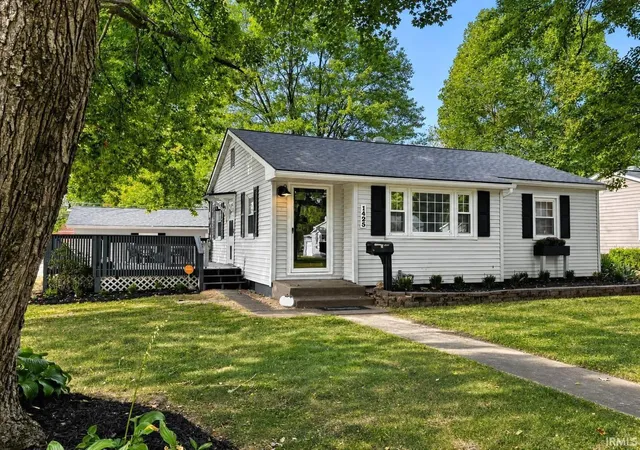 Photo 1 of Sale Pending at 1425 Conlin Ave, Evansville, IN 47714 | MLS# 202637216 | Listing updated on 2026-09-14