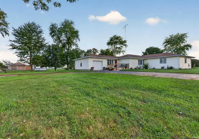 Photo 2 of Manufactured home for sale at 7763 W 650 North, Royal Center, IN 46978 | MLS# 202637218 | Listing updated on 2026-09-09