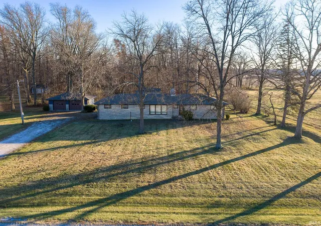 Manufactured home for sale at 5185 E State Rd 218, La Fontaine, IN 46940 | MLS# 202637230