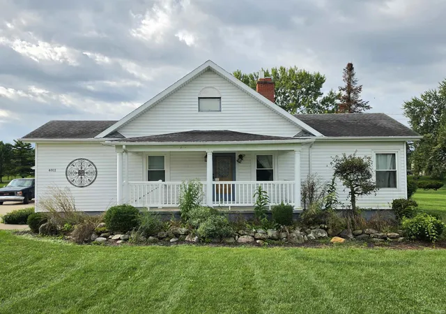 Photo 2 of Sale Pending at 4811 Bass Rd, Fort Wayne, IN 46808 | MLS# 202637237 | Listing updated on 2026-09-13
