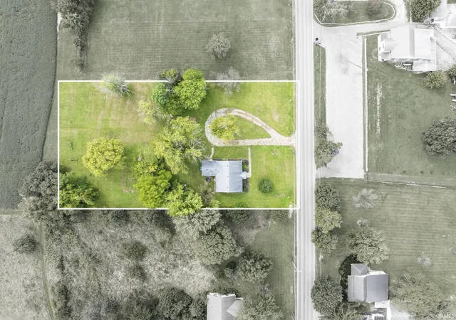 Photo 3 of Sale Pending at 2715 E Centennial Ave, Muncie, IN 47303 | MLS# 202637246 | Listing updated on 2026-09-17