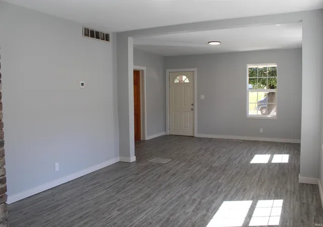 Photo 3 of Manufactured home for sale at 1606 N 12th Street, Lafayette, IN 47904 | MLS# 202637250 | Listing updated on 2026-09-22