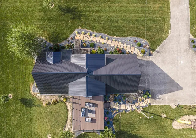 Photo 3 of Manufactured home for sale at 1686 W 47th Street, Jasper, IN 47546 | MLS# 202637255 | Listing updated on 2026-09-17