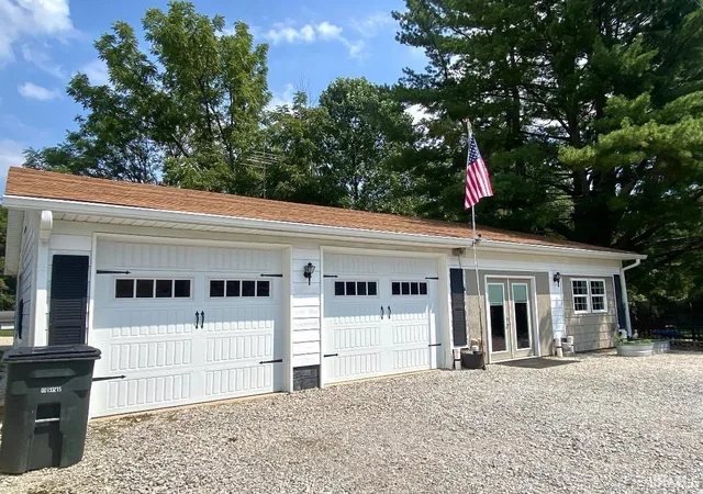Photo 2 of Manufactured home for sale at 1229 NW 2nd Street, Linton, IN 47441 | MLS# 202637266 | Listing updated on 2026-09-10