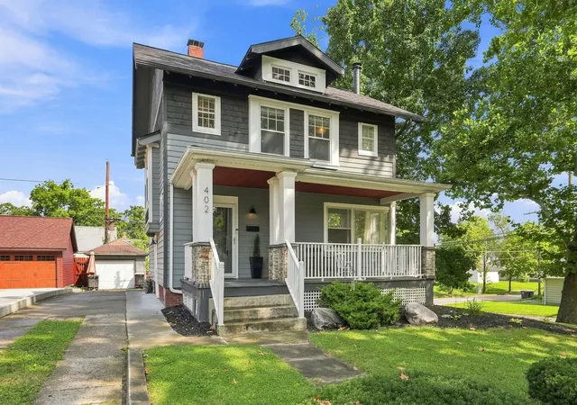 Photo 2 of Sale Pending at 402 Arcadia Ct, Fort Wayne, IN 46807 | MLS# 202637270 | Listing updated on 2026-09-11