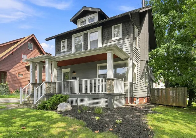 Photo 3 of Sale Pending at 402 Arcadia Ct, Fort Wayne, IN 46807 | MLS# 202637270 | Listing updated on 2026-09-11
