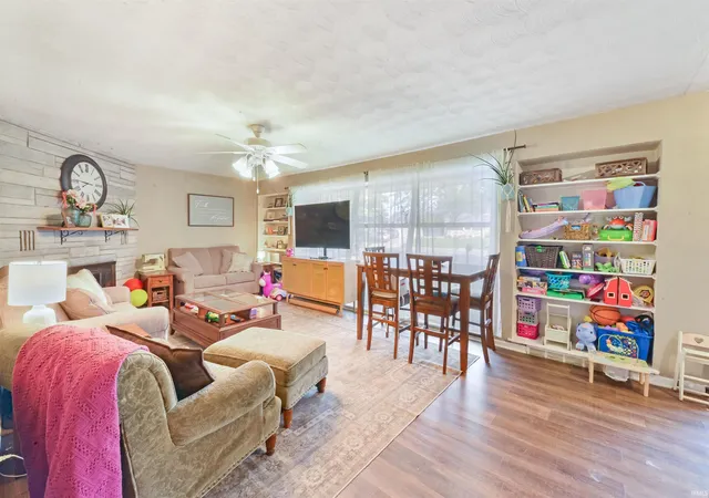 Photo 3 of Sale Pending at 358 Primrose Ln, Frankfort, IN 46041 | MLS# 202637276 | Listing updated on 2026-09-14