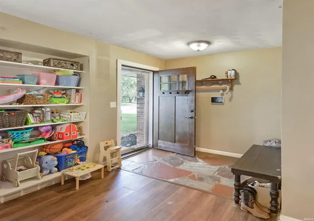 Photo 4 of Sale Pending at 358 Primrose Ln, Frankfort, IN 46041 | MLS# 202637276 | Listing updated on 2026-09-14