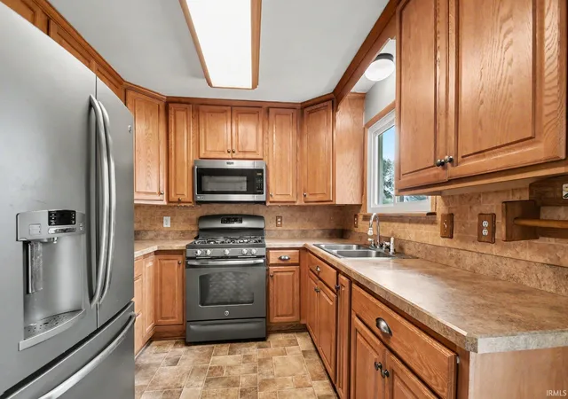 Photo 4 of Manufactured home for sale at 51657 Count Rd 3, Elkhart, IN 46514 | MLS# 202637290 | Listing updated on 2026-09-15