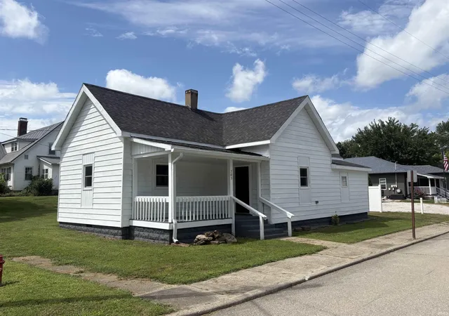 Photo 1 of Manufactured home for sale at 703 Walnut St, Lawrenceville, IL 62439 | MLS# 202637295 | Listing updated on 2026-10-08