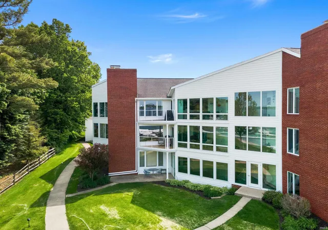 Photo 1 of Condo for sale at 10660 N Southshore Dr #D3, Syracuse, IN 46567 | MLS# 202637300 | Listing updated on 2026-09-10