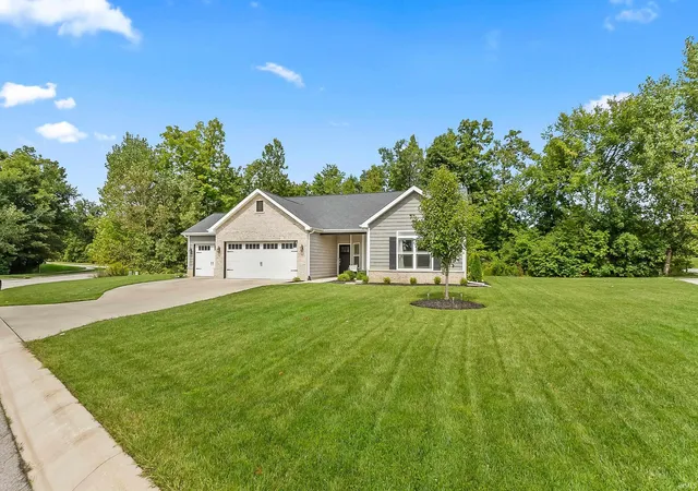 Photo 2 of Sale Pending at 1528 Shavono Cvs, Fort Wayne, IN 46845 | MLS# 202637305 | Listing updated on 2026-09-14
