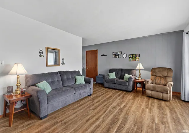 Photo 3 of Sale Pending at 422 Park Rd, Tipton, IN 46072 | MLS# 202637307 | Listing updated on 2026-09-14