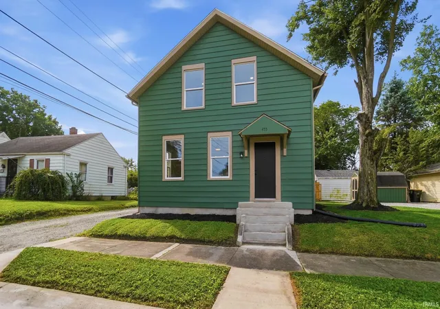 Photo 2 of Manufactured home for sale at 455 W Maple Grv Ave, Fort Wayne, IN 46807 | MLS# 202637311 | Listing updated on 2026-09-17