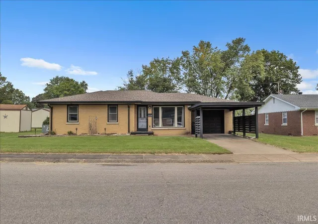 Manufactured home for sale at 823 E Sherman St, Mount Vernon, IN 47620 | MLS# 202637328
