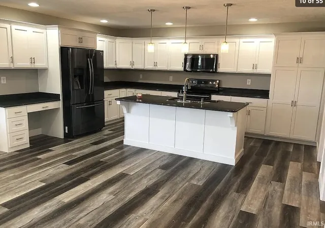 Photo 4 of Sale Pending at 101 E Northview Dr, Huntingburg, IN 47542 | MLS# 202637329 | Listing updated on 2026-09-10
