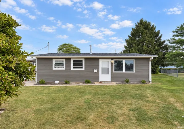 Photo 1 of Sale Pending at 506 N Crescent Ct, Frankfort, IN 46041 | MLS# 202637350 | Listing updated on 2026-09-14